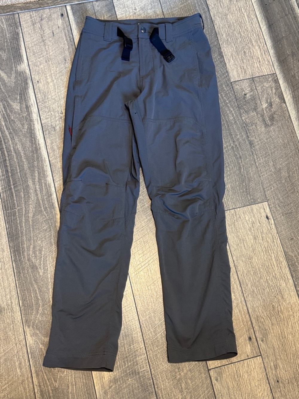 REI Men's Gray Outdoor Hiking Pants with Integrated Belt.  Water Resistant